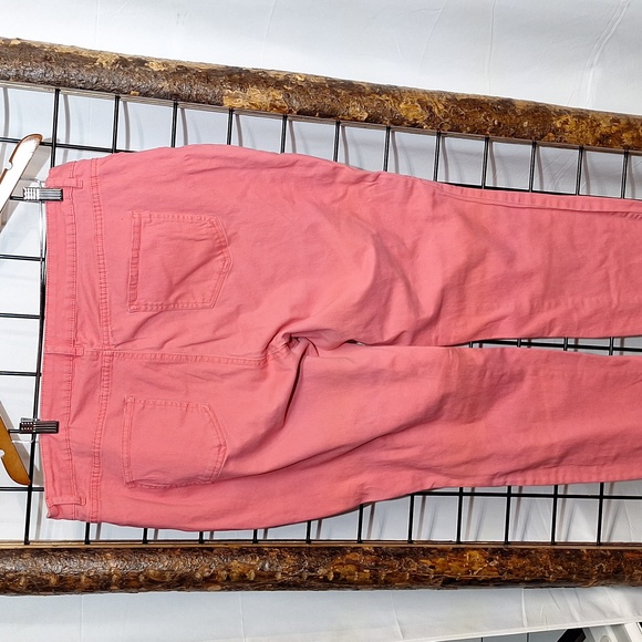 PLUS SIZED 2 piece bundle. - Picture 9 of 11